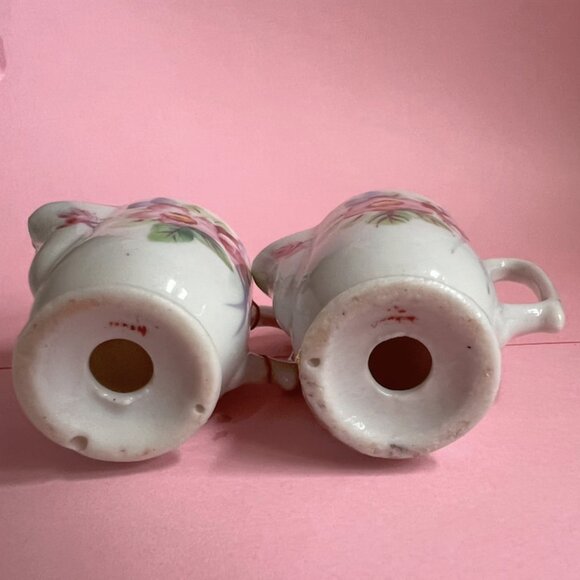 Vintage Mini Teapot Shaped Salt & Pepper Shakers - Picture 9 of 12